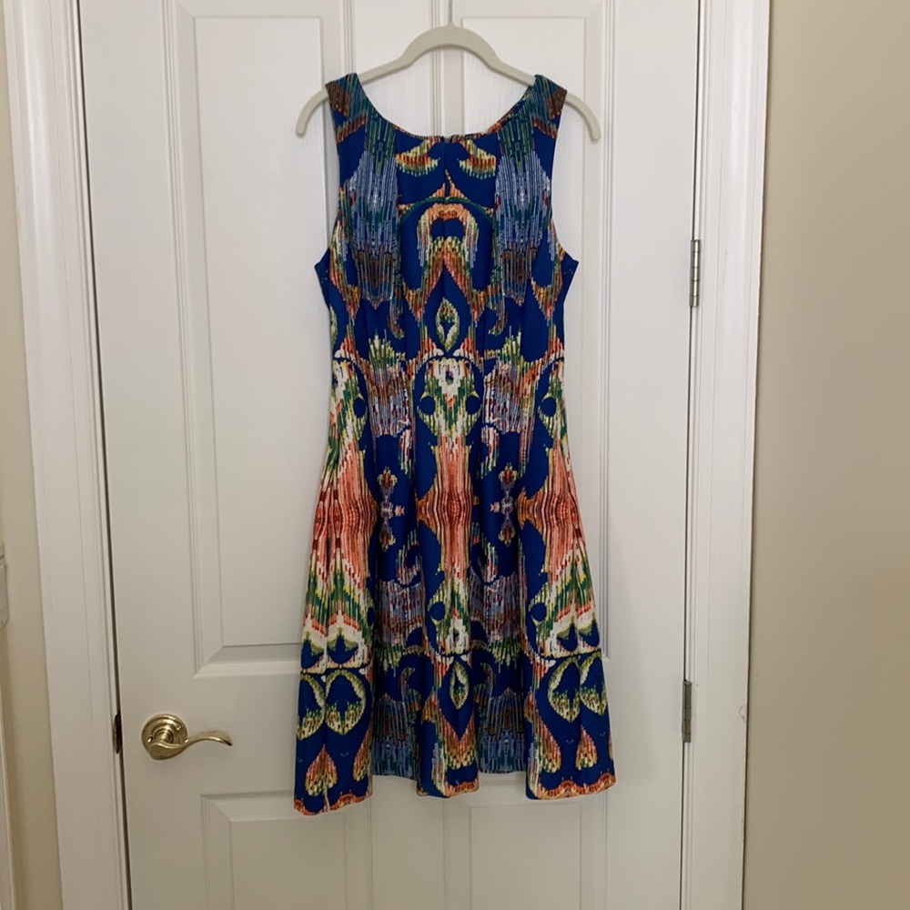Gabby Style print sleeveless dress. Size 8